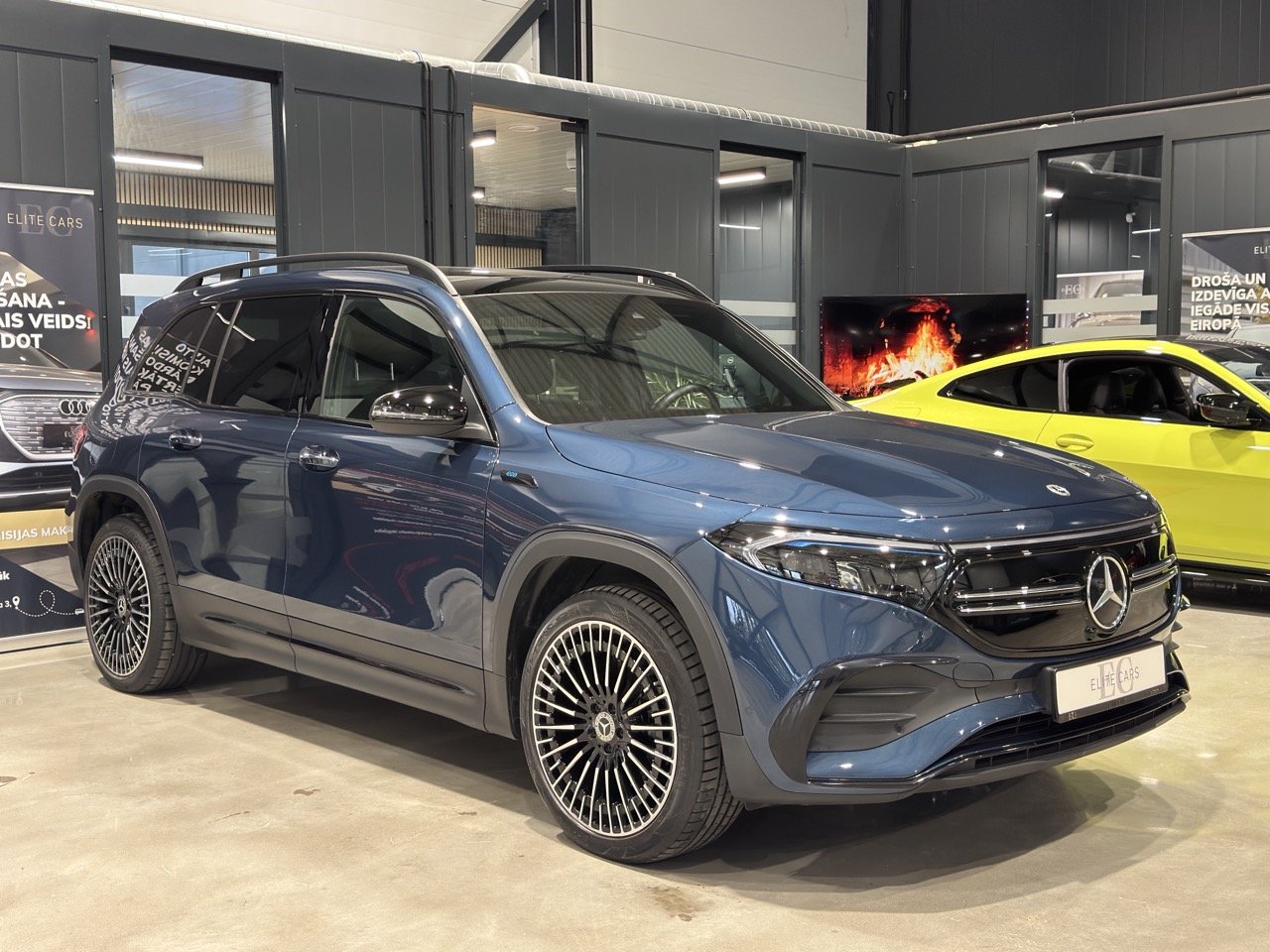 Mercedes-Benz EQB 300