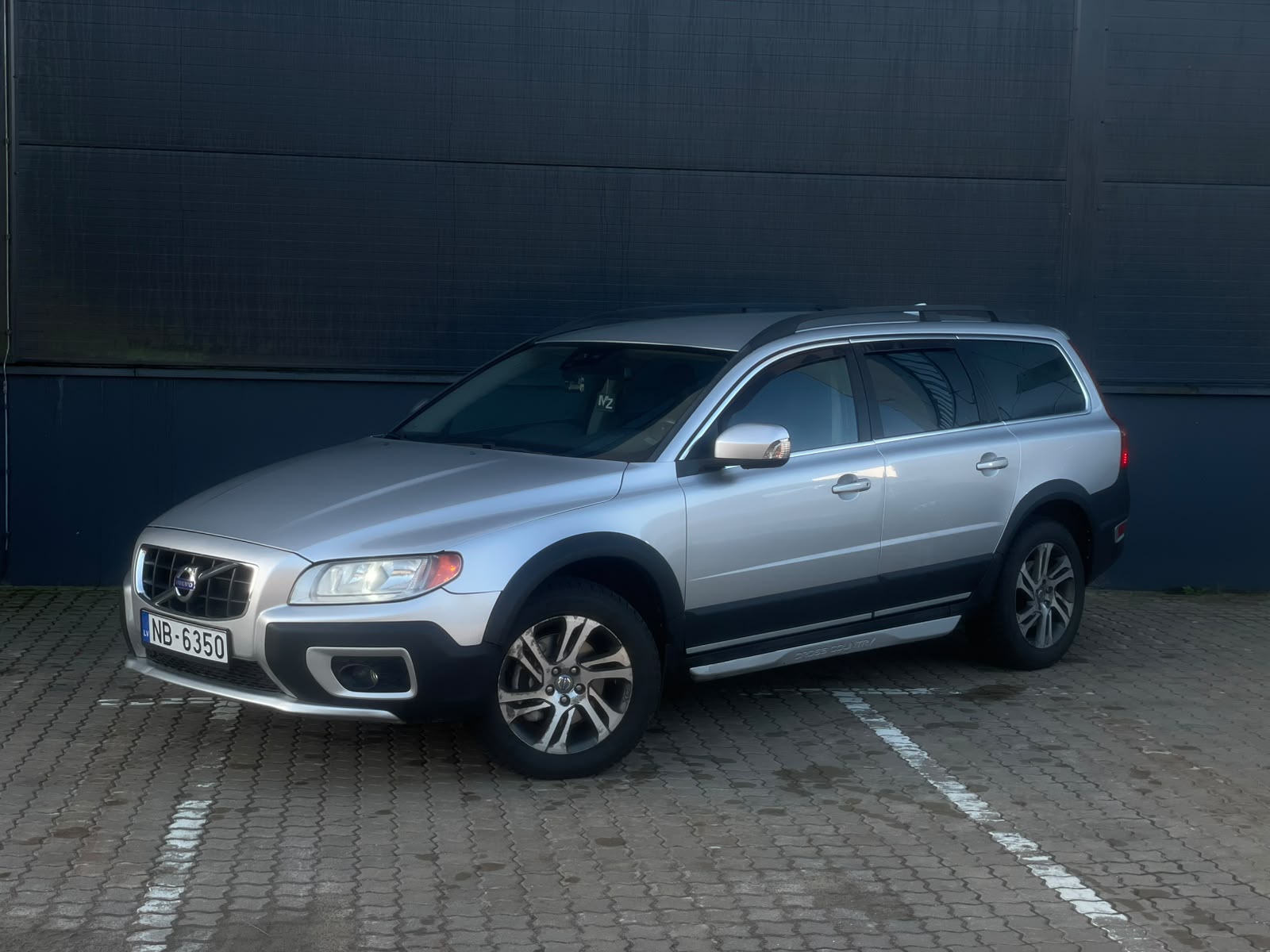 Volvo XC70 2012