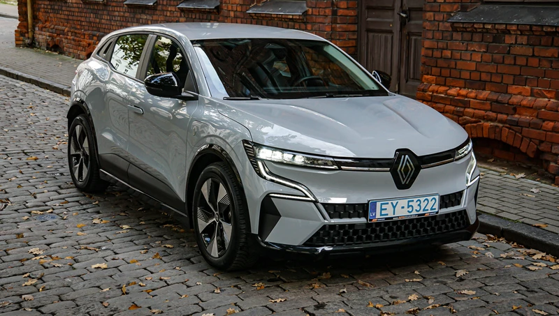 Renault Megane 60 E-Tech. Jauna TA. Electric range 380km.